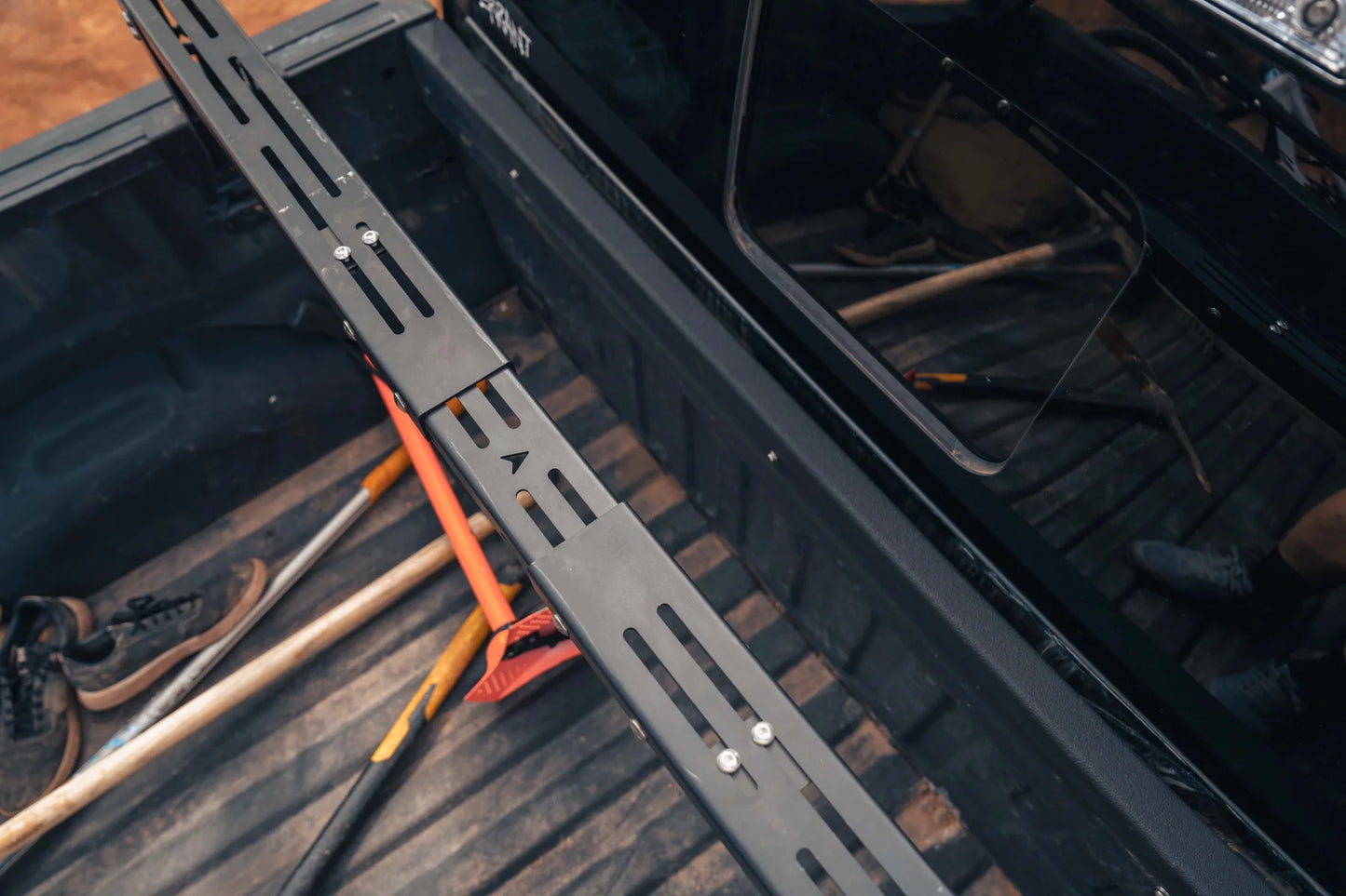 UNIVERSAL BED BARS