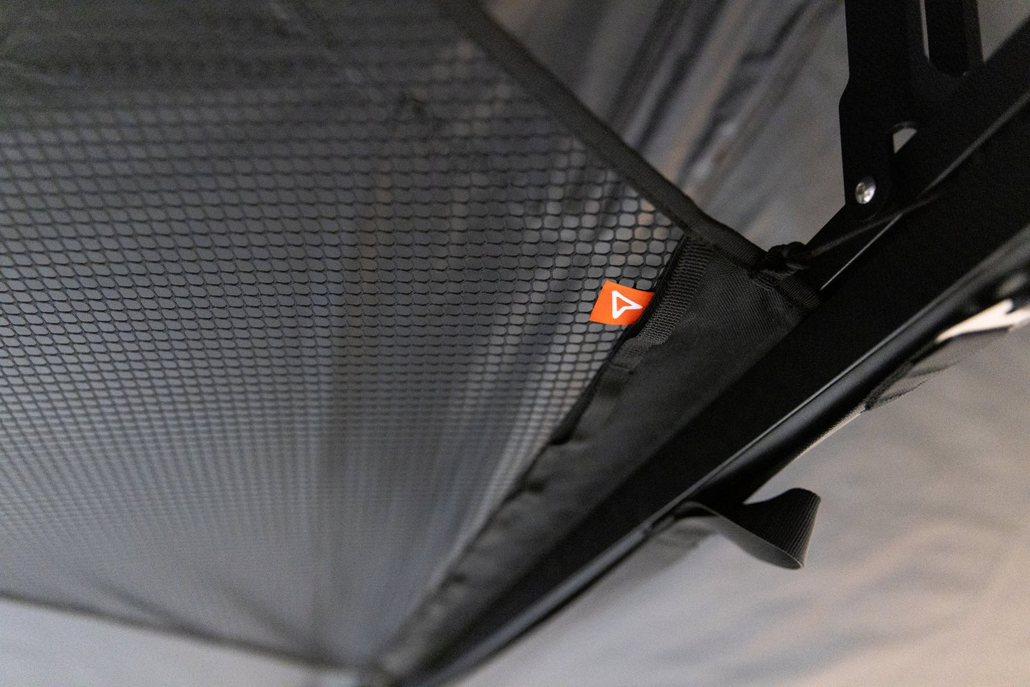 ARC 270 OVERHEAD MESH STORAGE