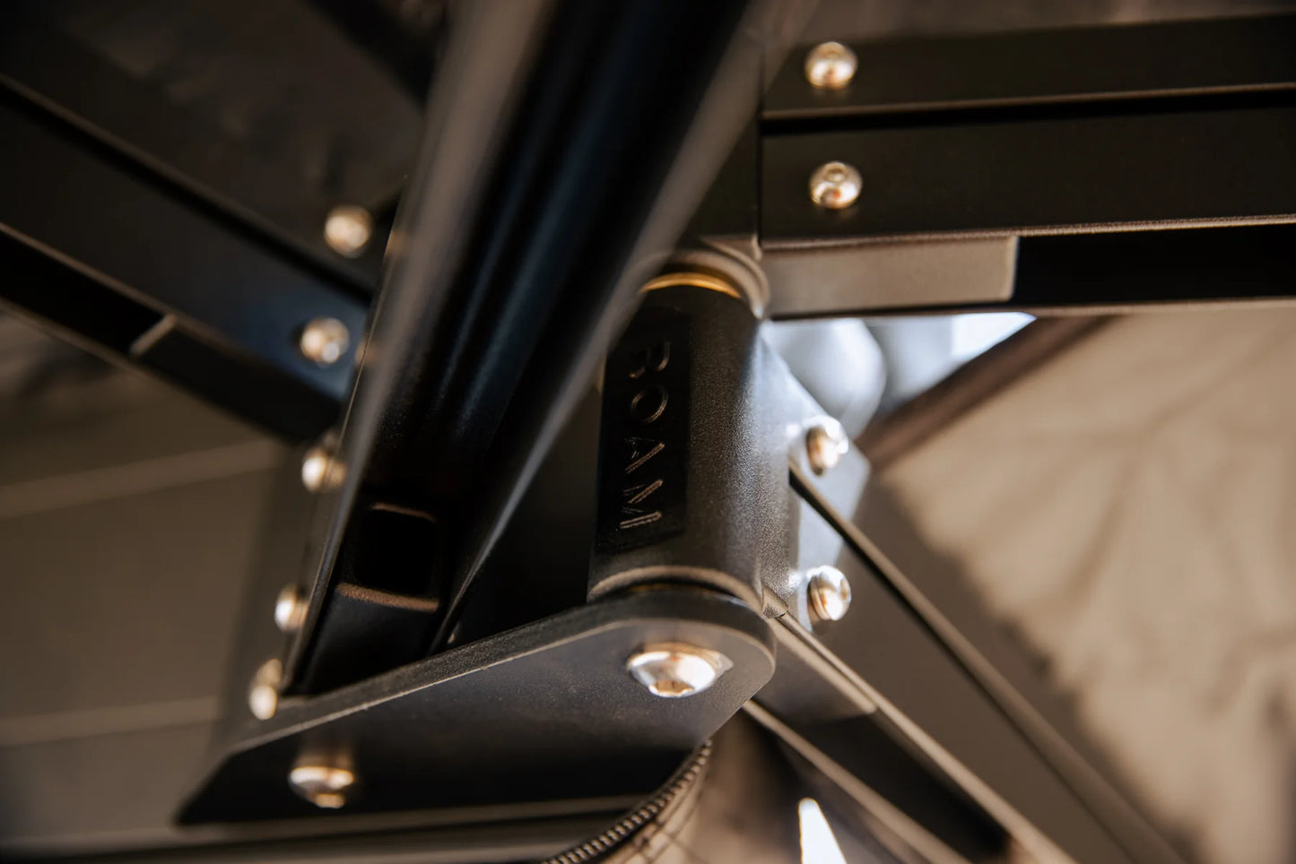 ARC 270 AWNING (DRIVER)
