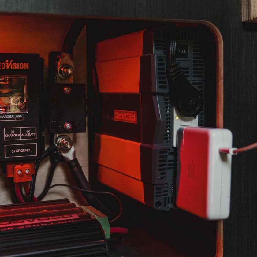 REDARC 2000W Pure Sine Wave Inverter