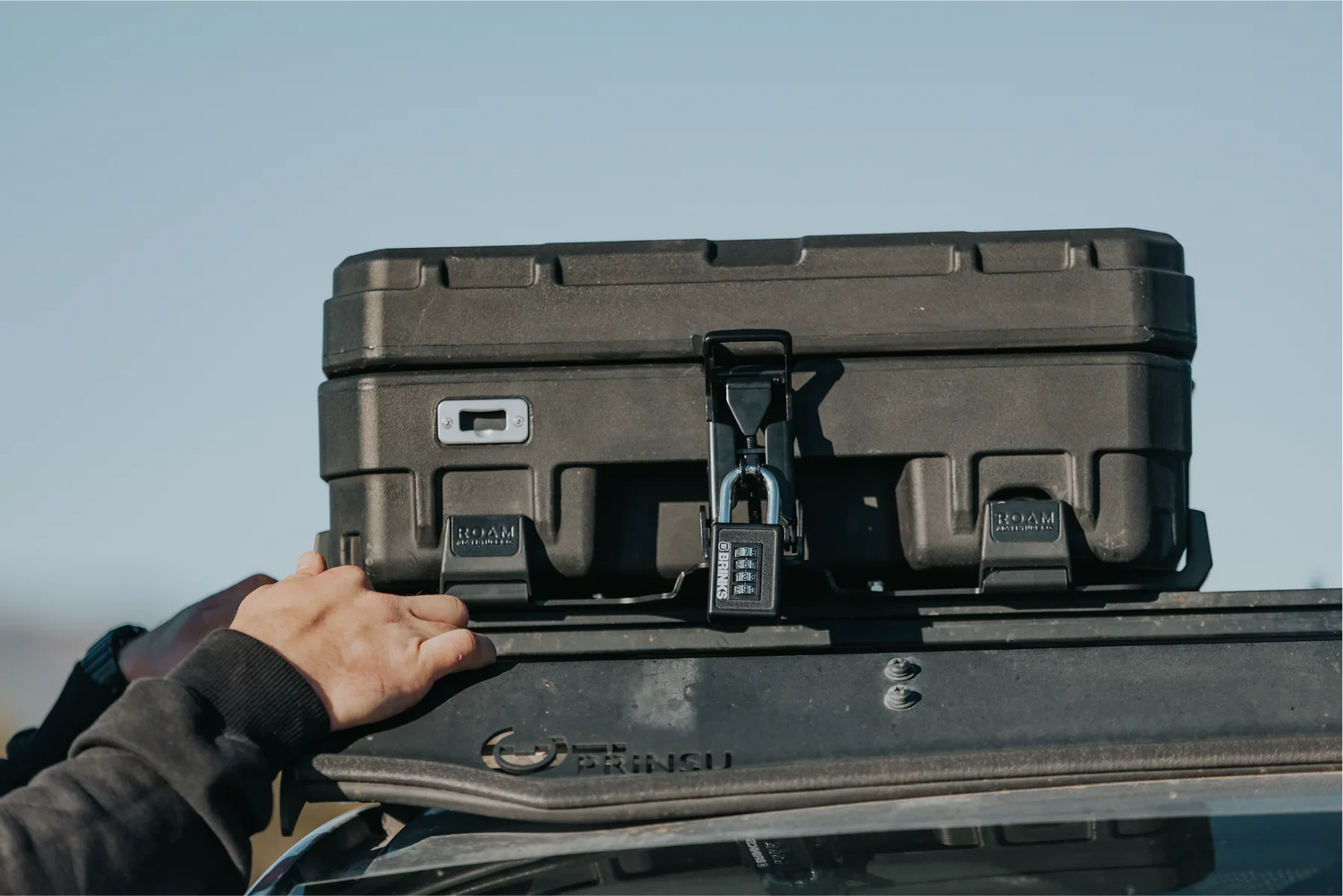 STORAGE MOUNTS